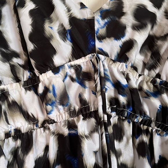 XL Maxi Dress - Picture 3 of 4